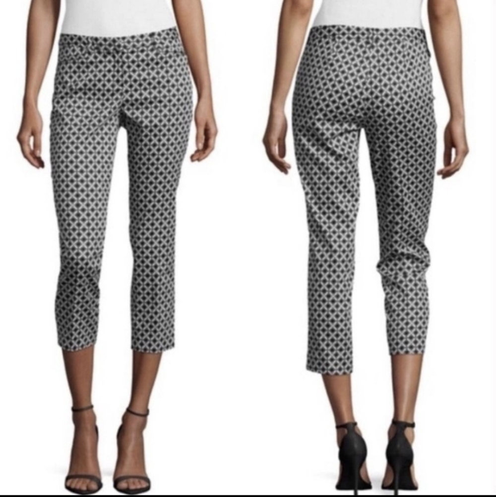 𝅺LAUNDRY by Shelli Segal Blue and White Pattern Cropped Pants size 8